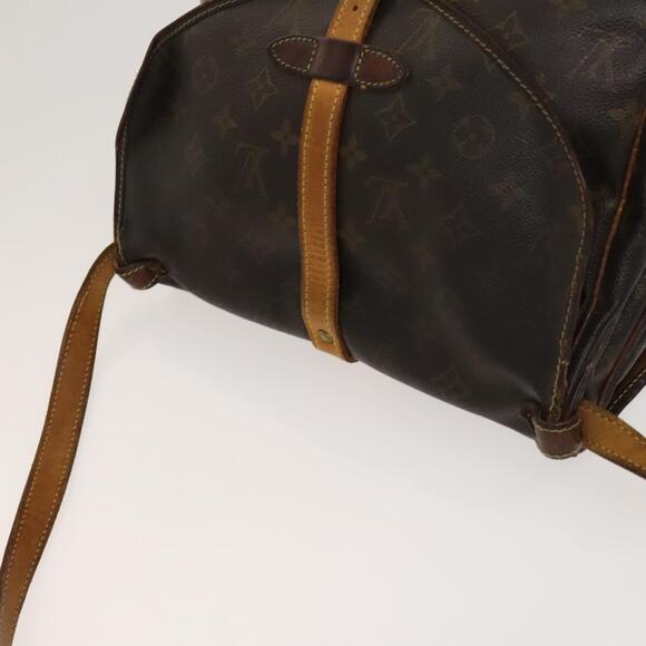 LOUIS VUITTON Monogram Saumur 30 Shoulder Bag M42256 - Picture 6 of 13